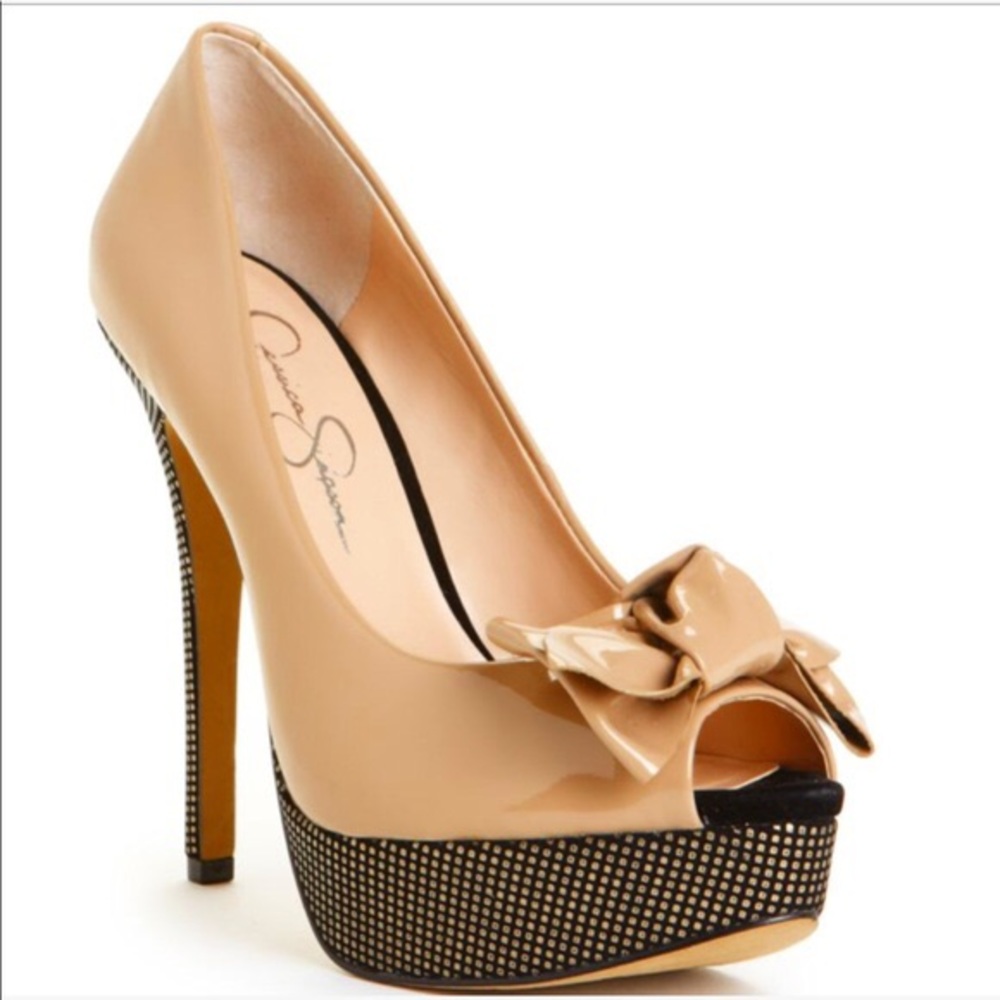 Jessica Simpson Para Nude Peep Toe Heels